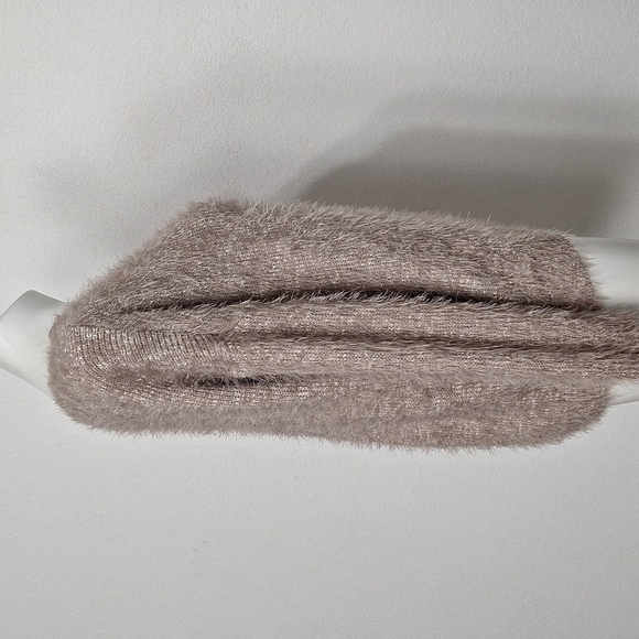 Express "NEW" Tan Black Soft Cozy Fuzzy Lace Up Crew Neck Y2K Sweater Size S - Picture 10 of 13